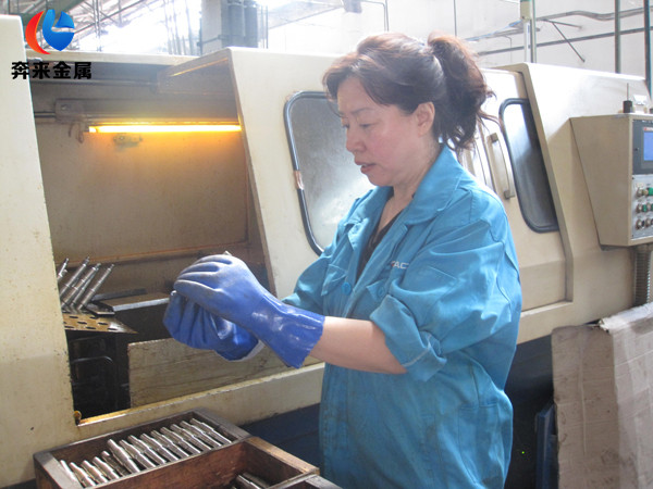 奔来金属技术员